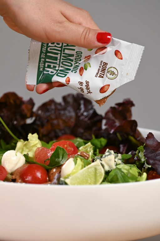 Salad topping